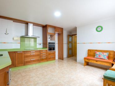 Wohnung mit Aufzug zum Verkauf in Calle de Pizarro