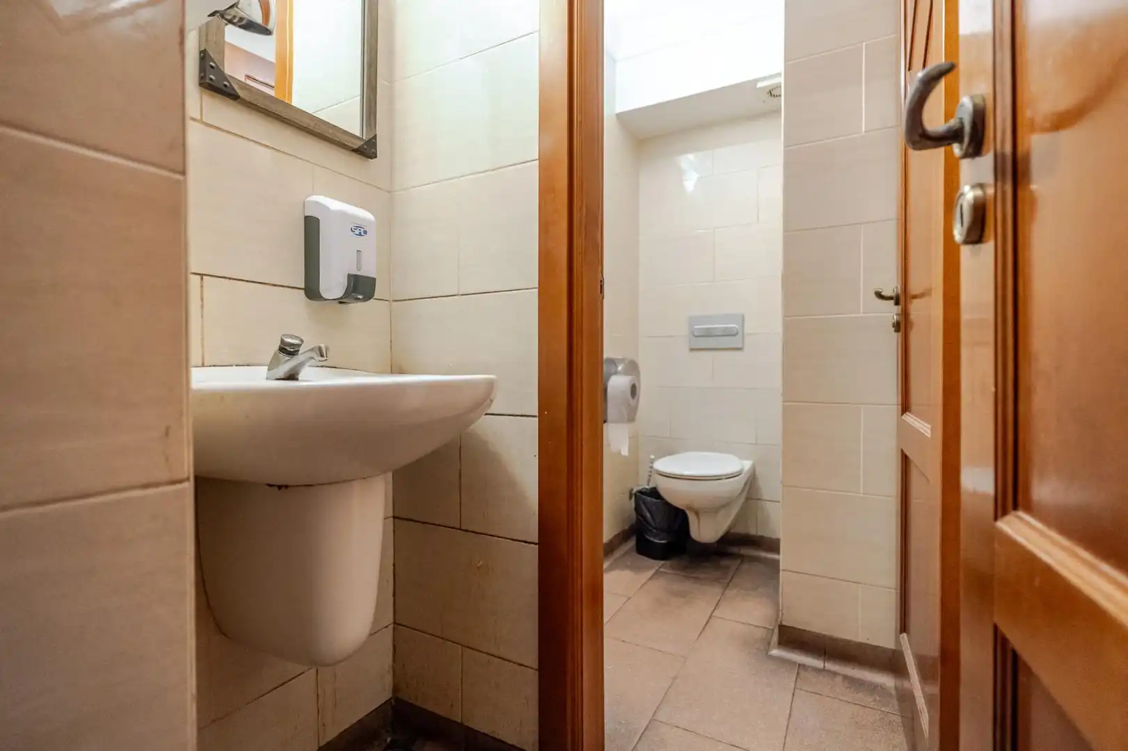 Business premises for sale in AGUSTINA ARAGON 8, imagen 14