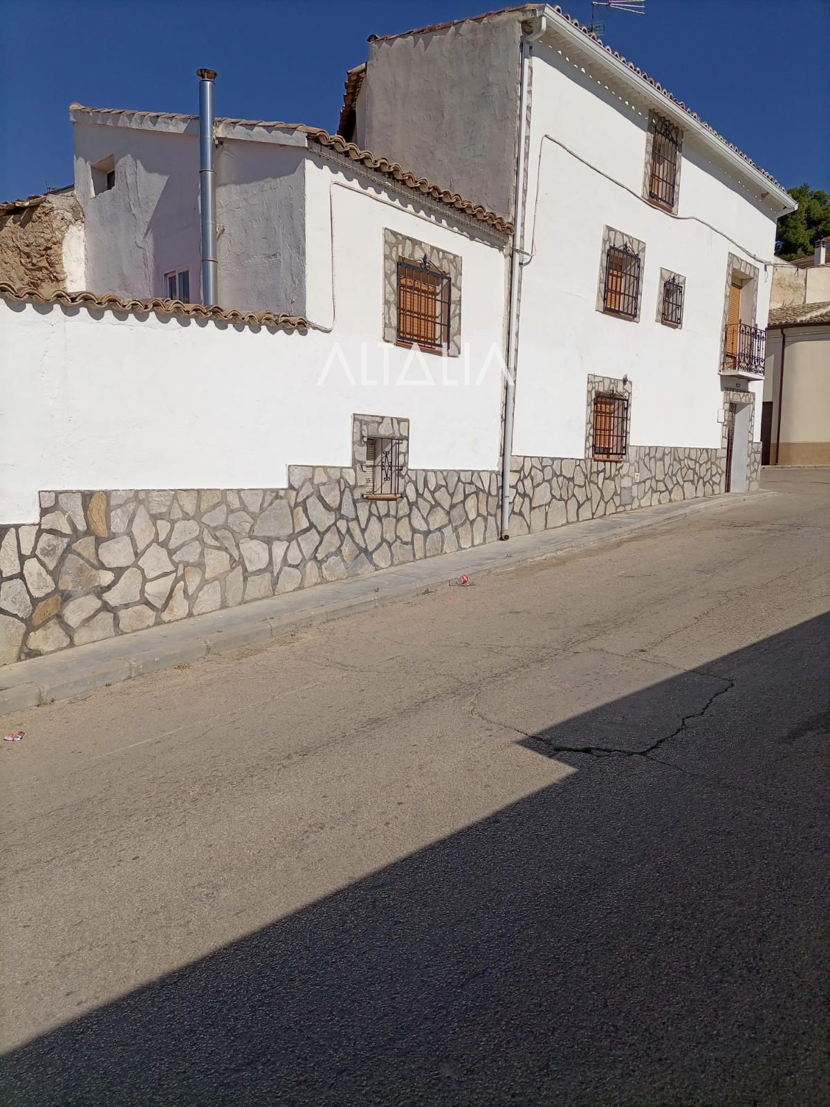 Exterior view of House or chalet for sale in Huete  with Heating, Terrace and Storage room