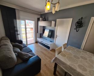 Living room of Flat for sale in L'Hospitalet de Llobregat  with Air Conditioner, Heating and Parquet flooring