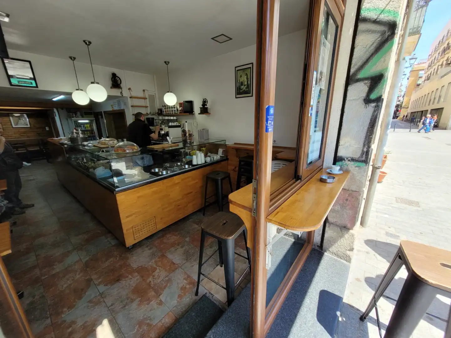 Business premises for transfer in Ciutat Vella, imagen 23