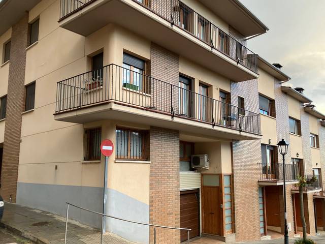 Casa adosada en Venta en Avinguda Francesc Macià en Avià