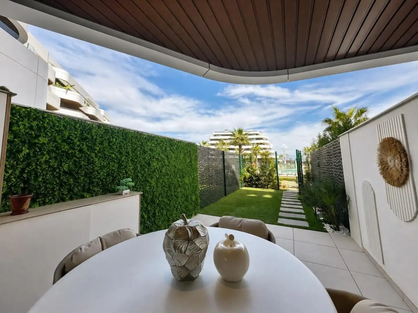 Apartament amb piscina en venda a Avenida Avenida Mar de Alborán 15, imagen 10