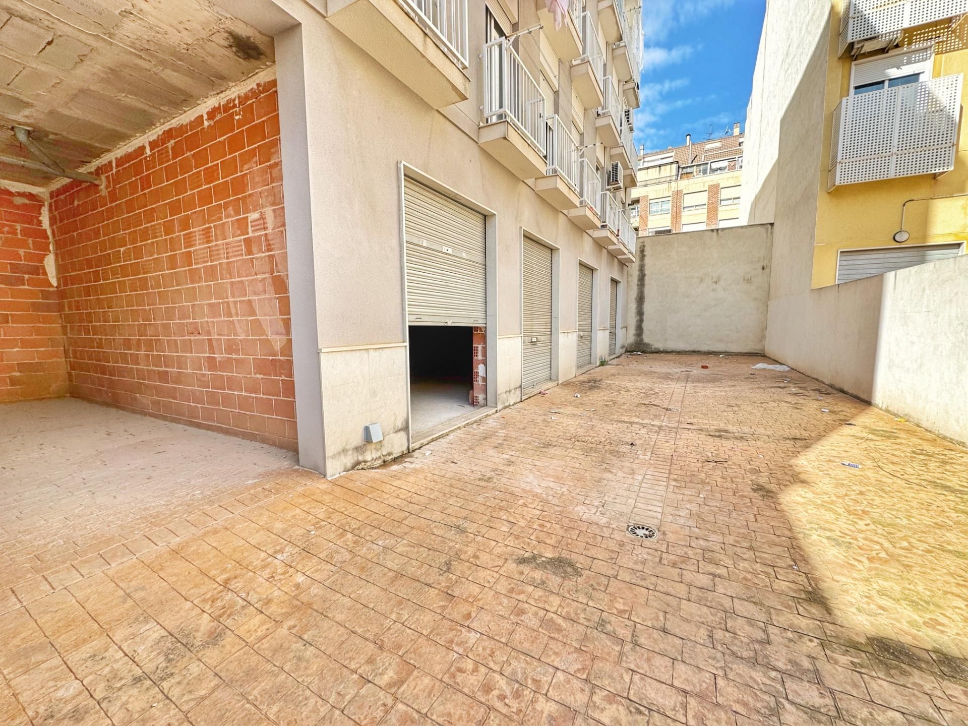 Parking de Local de alquiler en Elda