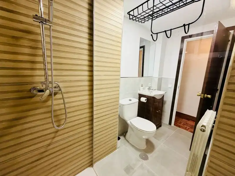 Bathroom of Flat for sale in El Espinar  with Heating, Parquet flooring and Terrace