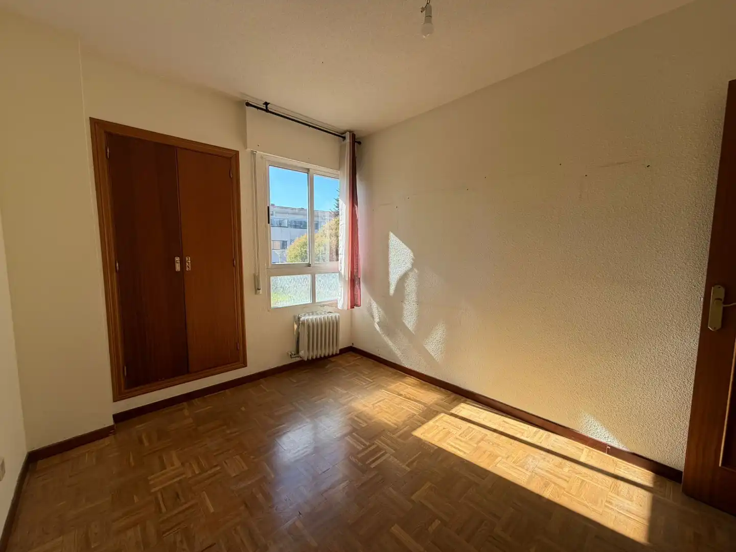 Bedroom of Flat for rent in Valladolid