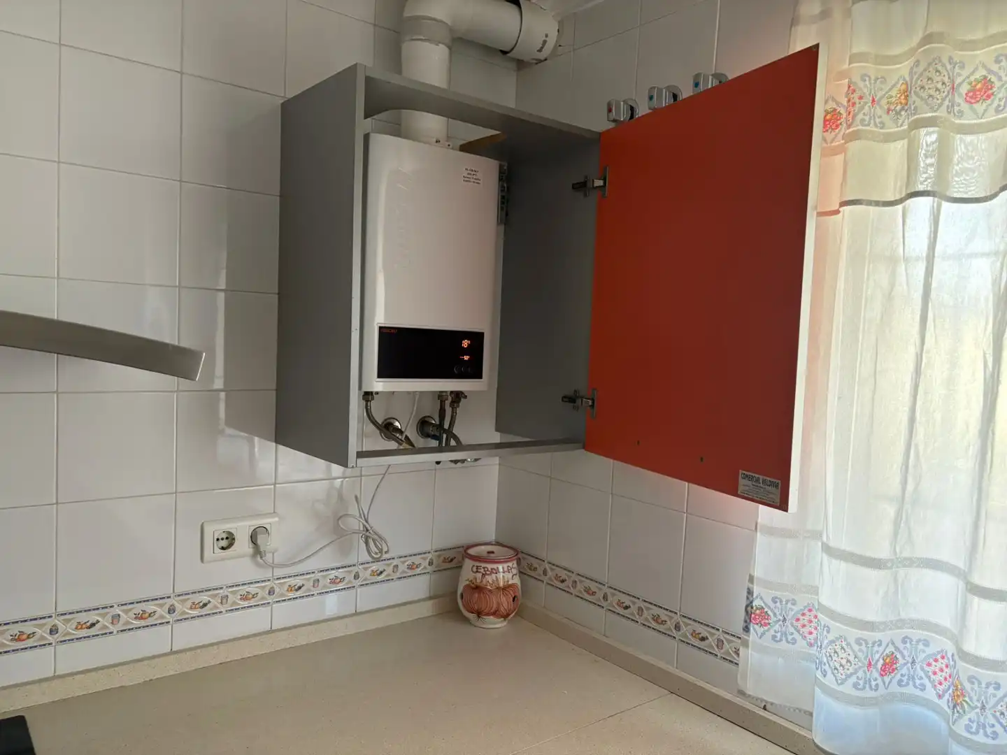 Cocina de Casa adosada de alquiler en Algeciras con Terraza, Amueblado y Horno