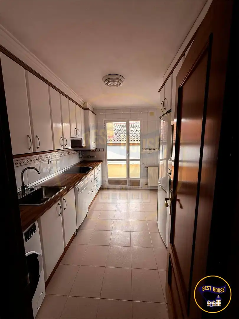 Detached homes for sale in Calle JOAQUIN RODRIGO , San Fernando - Carretera de Valencia