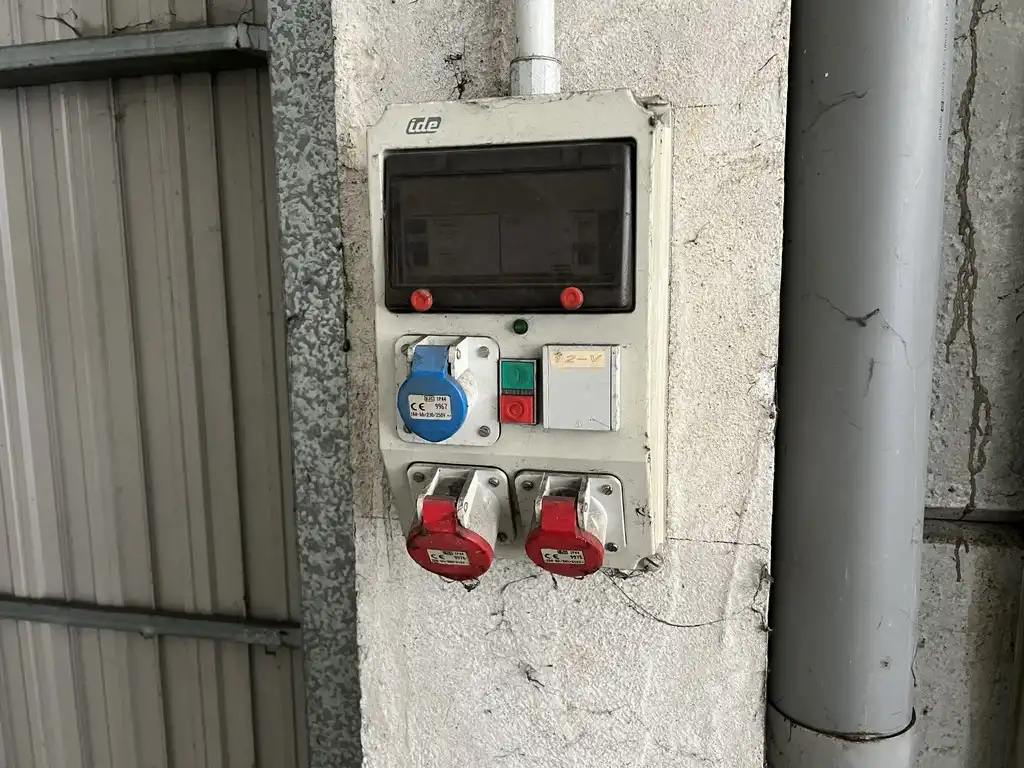 Industrial building to rent in Rúa Parroquia de Moruxo, imagen 4