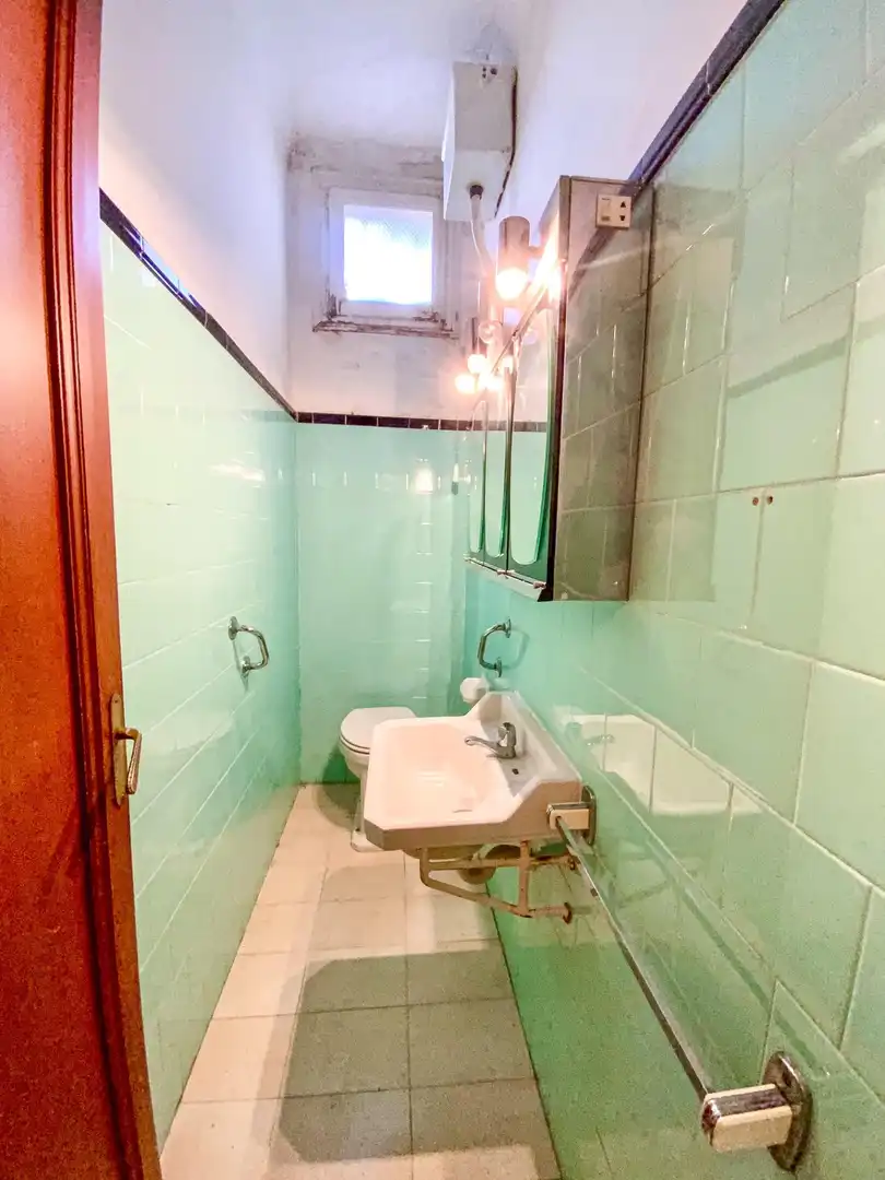 Bathroom of Detached homes for sale in El Masnou  with Private garden, Terrace and Balcony