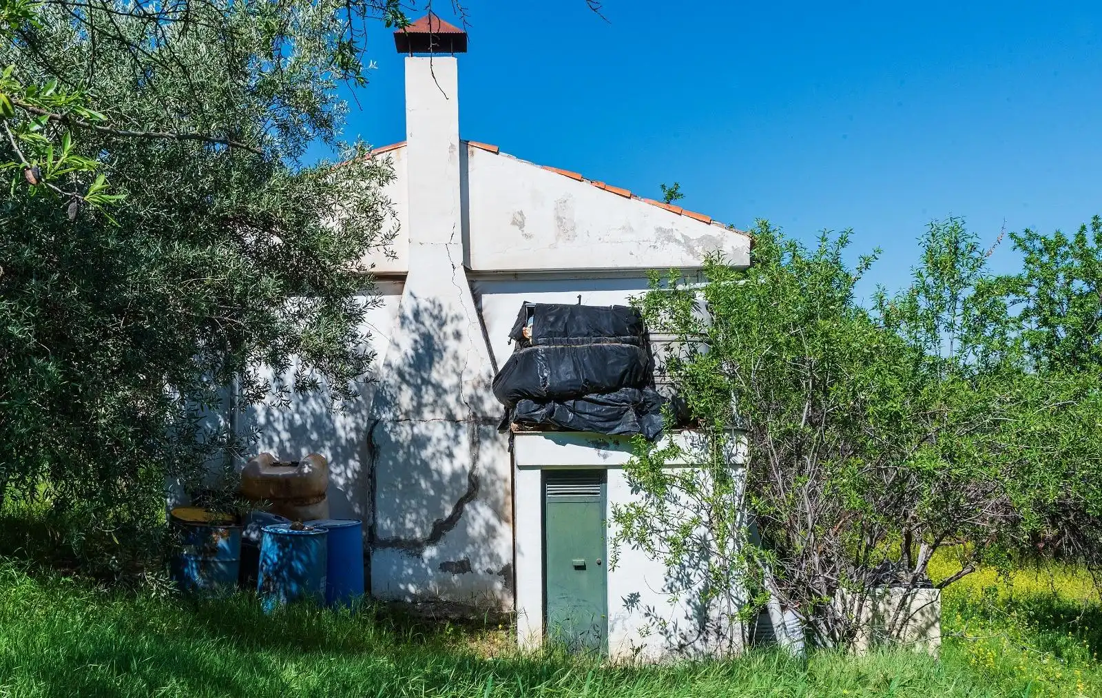 Außenansicht von Country house zum Verkauf in Pinos Genil