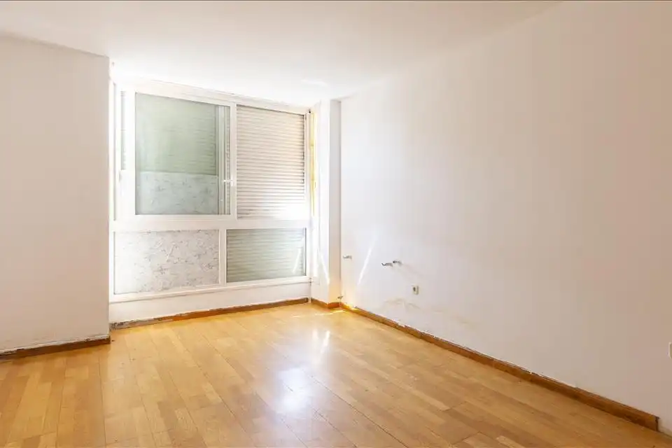 Bedroom of Flat for sale in Madrid