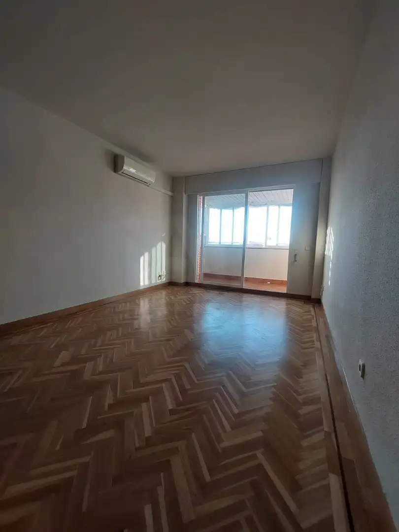 Sala d'estar de Pis de lloguer en Tetuán
