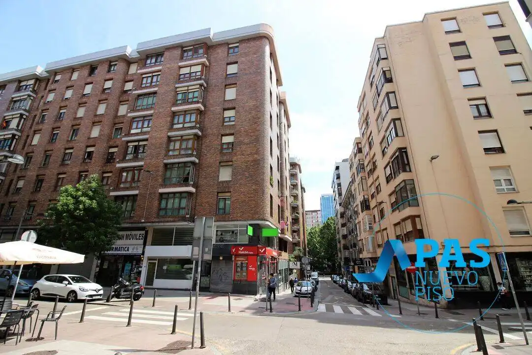 Außenansicht von Wohnung zum Verkauf in Santander mit Heizung und Abstellraum