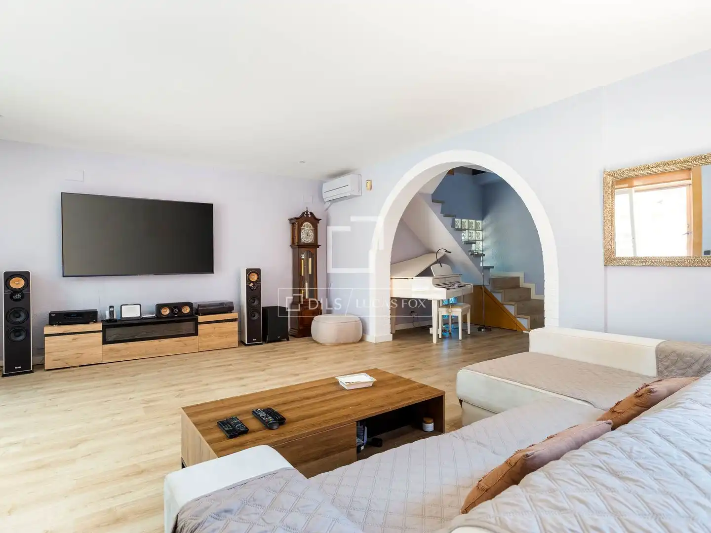 Sala de estar de Casa o chalet en venta en Teià con Aire acondicionado, Calefacción y Jardín privado