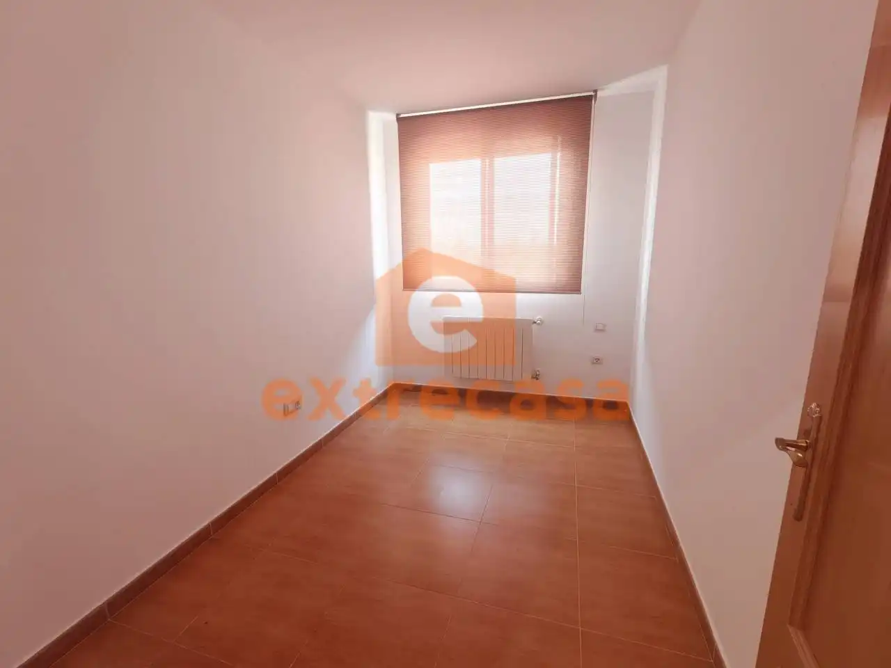 Habitación de Apartamento de alquiler en Badajoz con Aire acondicionado, Amueblado y Balcón