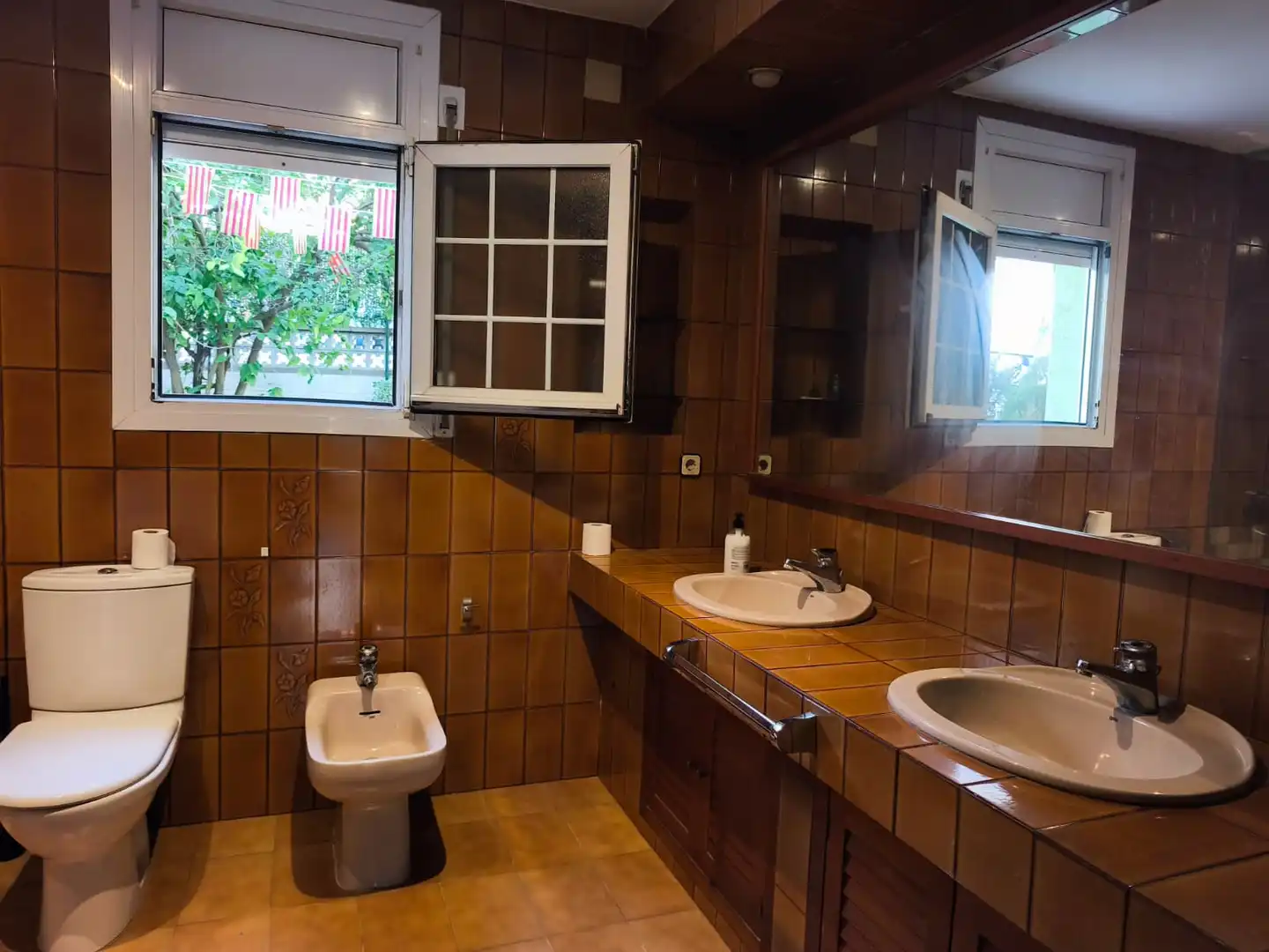 Badezimmer von Haus oder Chalet zum Verkauf in Blanes mit Heizung, Privatgarten und Terrasse