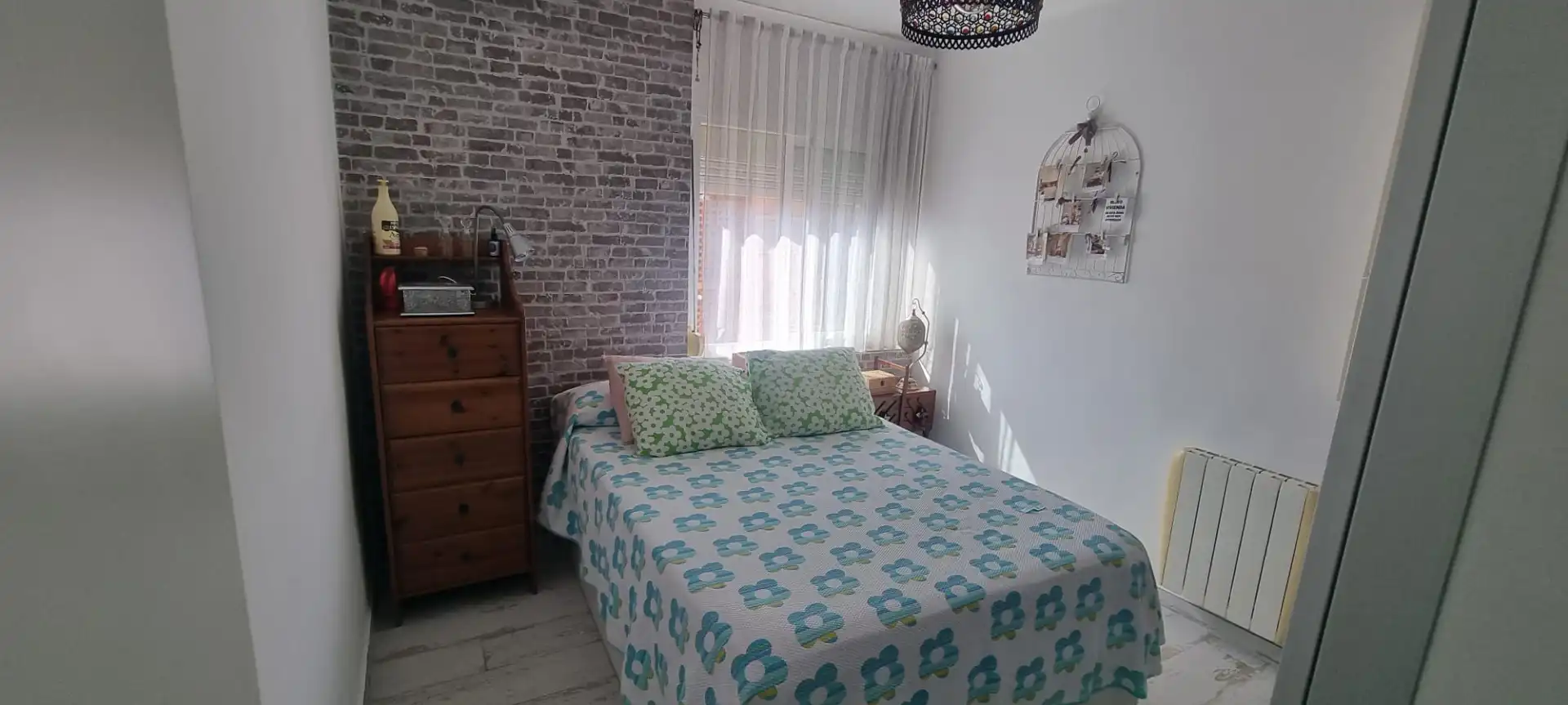 Habitación de Piso en venta en Badalona con Parquet, Horno y Alarma