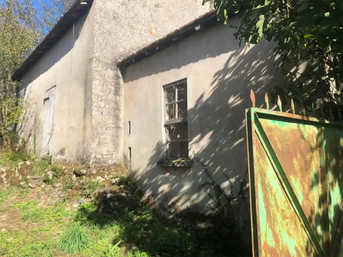 Vista exterior de Finca rústica en venda en Baños de Molgas amb Balcó