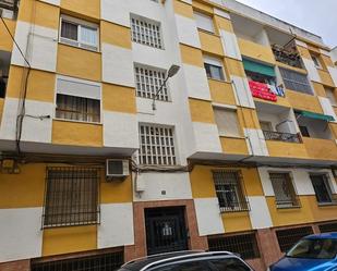 Vista exterior de Pis en venda en Lucena