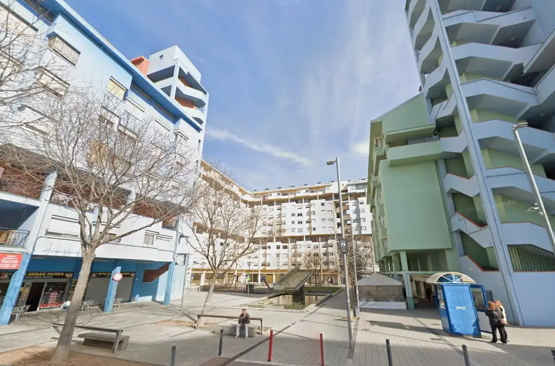Vista exterior de Pis en venda en Sabadell