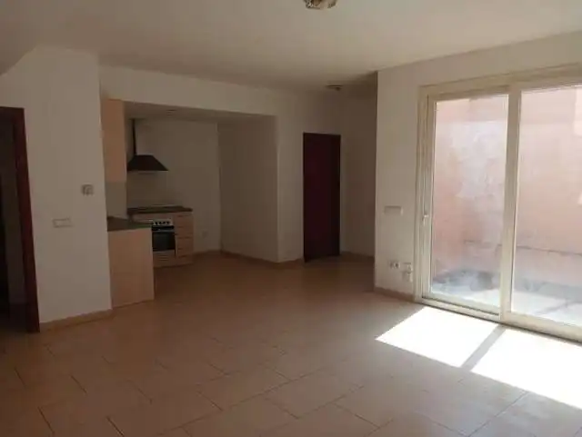 Cocina de Piso en venta en Figueres con Calefacción y Terraza
