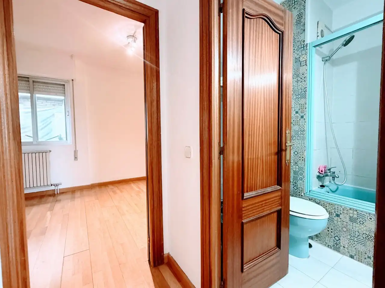 Flat for sale in Coslada  with Air Conditioner, Heating and Storage room