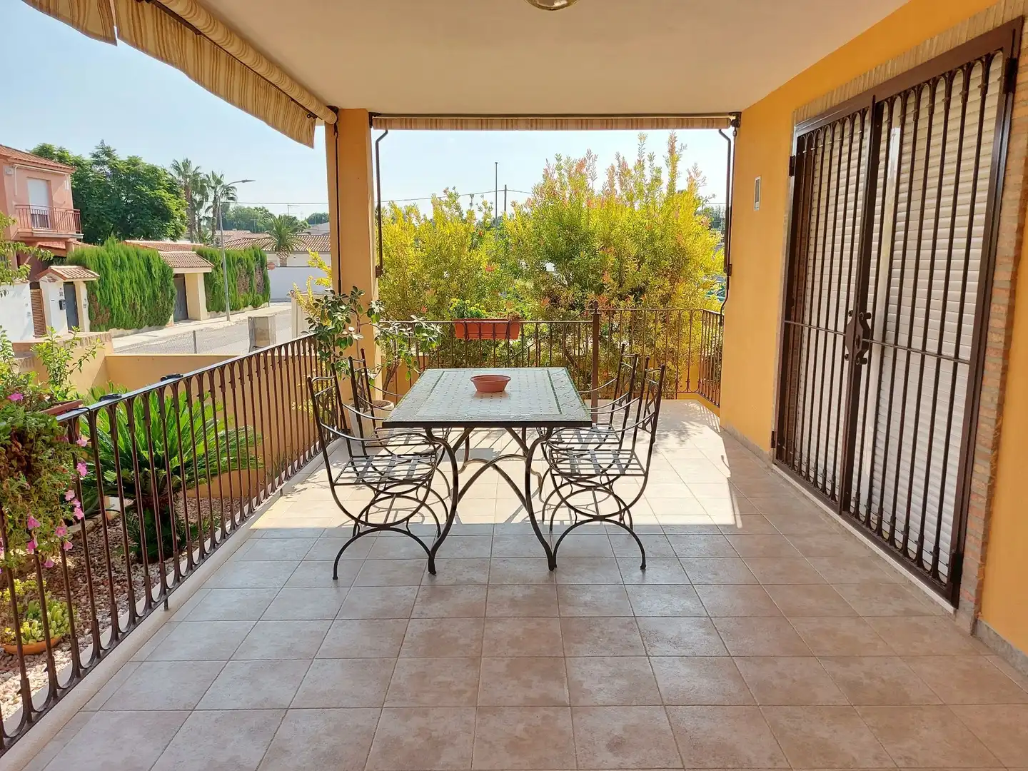 Terrace of Houses for sale in La Pobla de Vallbona  with Air Conditioner, Heating and Private garden