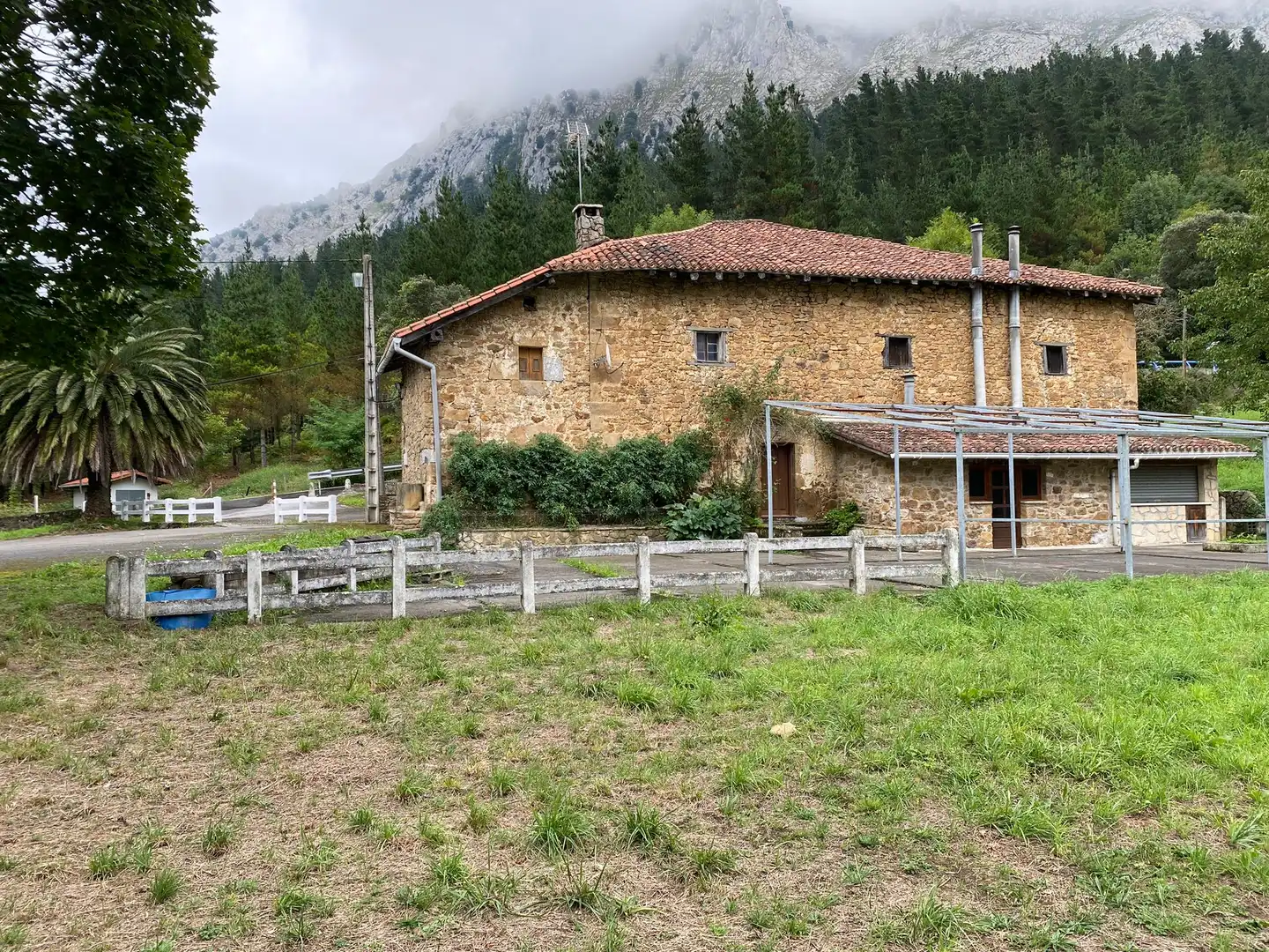 Exterior view of Houses for sale in Mañaria  with Private garden, Storage room and Furnished