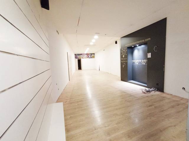 Local comercial en Alquiler en Portal Sant Roc, 62 en Barri del Centre