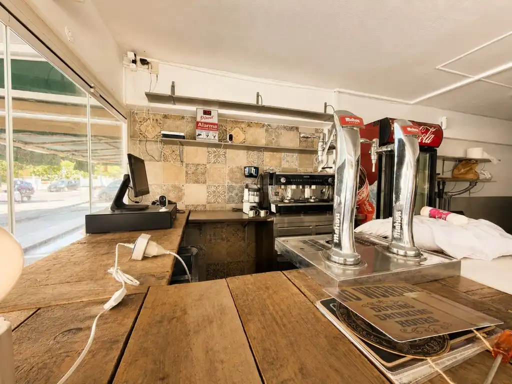 Local comercial en venda a Calle Hug De Mataplana, imagen 3