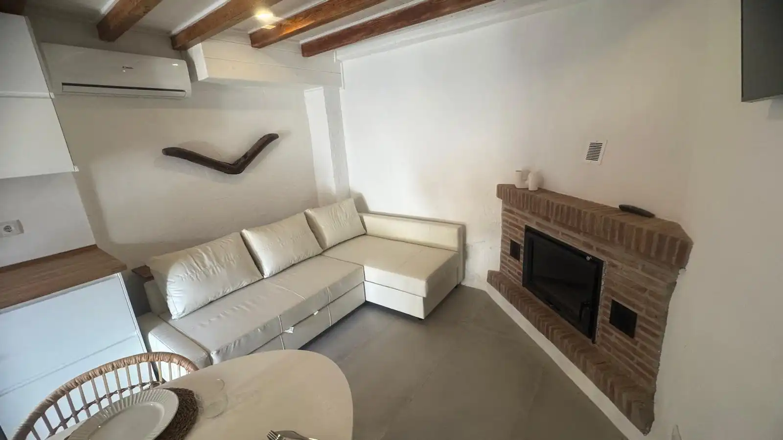 Sala de estar de Finca rústica en venta en Moclinejo con Aire acondicionado, Calefacción y Jardín privado