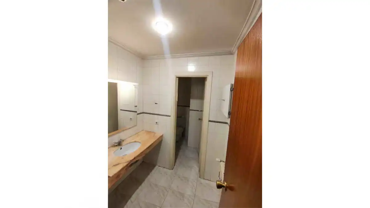 Baño de Local en venta en Vitoria - Gasteiz
