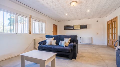 Casa de una planta con piscina y 2.079 m² de parcela en Canals, imagen 4