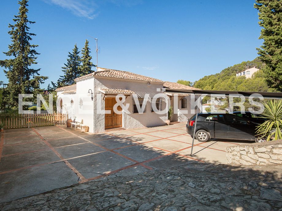 Exterior view of House or chalet for sale in El Real de Gandia  with Air Conditioner, Heating and Private garden