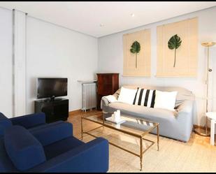 Living room of Flat to rent in  Madrid Capital  with Heating, Furnished and Washing machine