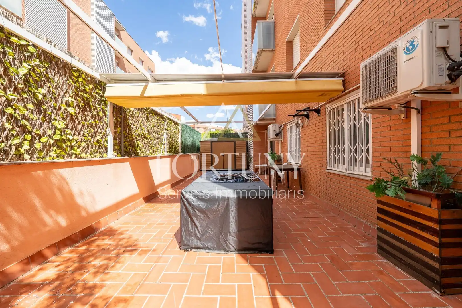 Terrasse von Erdgeschoss zum Verkauf in Reus mit Klimaanlage, Heizung und Terrasse