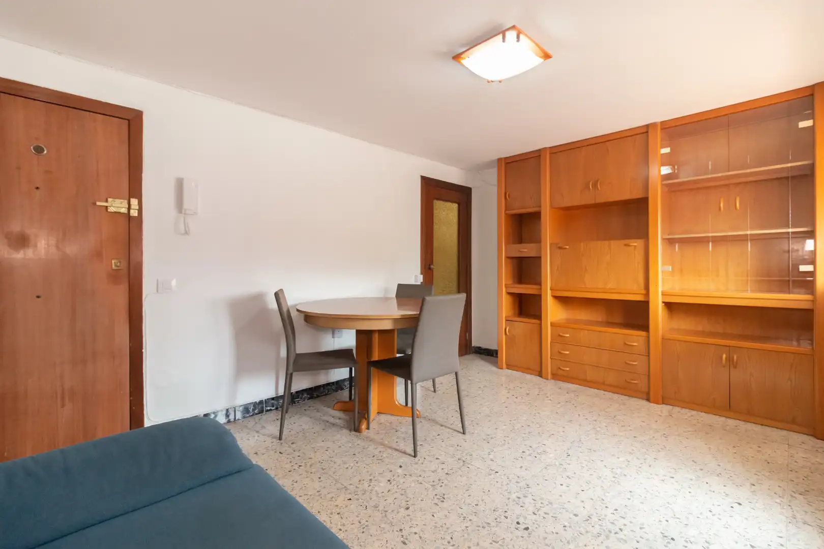 Habitación de Piso en venta en L'Hospitalet de Llobregat con Aire acondicionado, Terraza y Balcón