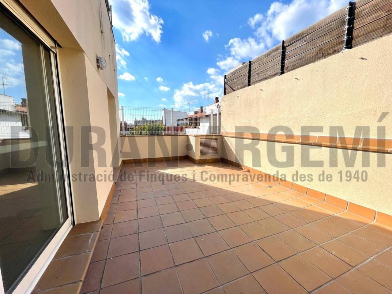 Terrassa de Pis en venda en Terrassa amb Aire condicionat, Calefacció i Alarma