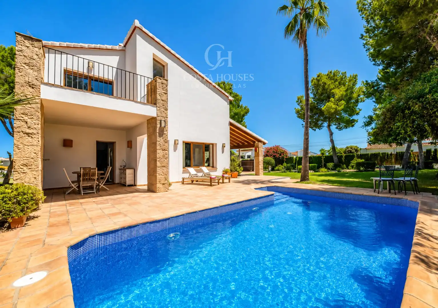 Vista exterior de Casa o xalet en venda en Jávea / Xàbia amb Calefacció, Jardí privat i Terrassa