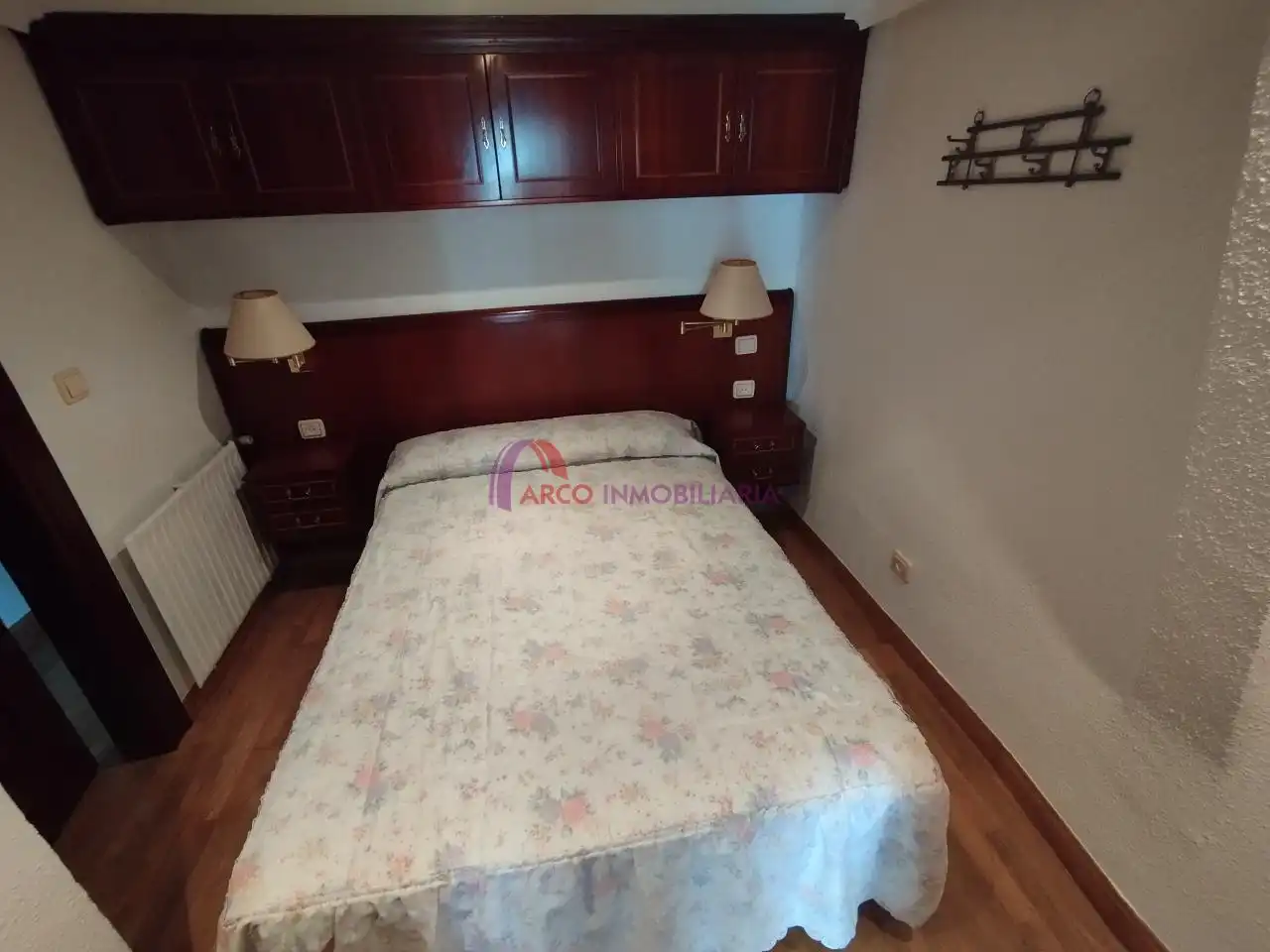Schlafzimmer von Wohnungen zur Miete in Burgos mit Heizung, Parkett und Terrasse