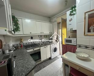 Kitchen of Flat for sale in Salamanca Capital  with Heating