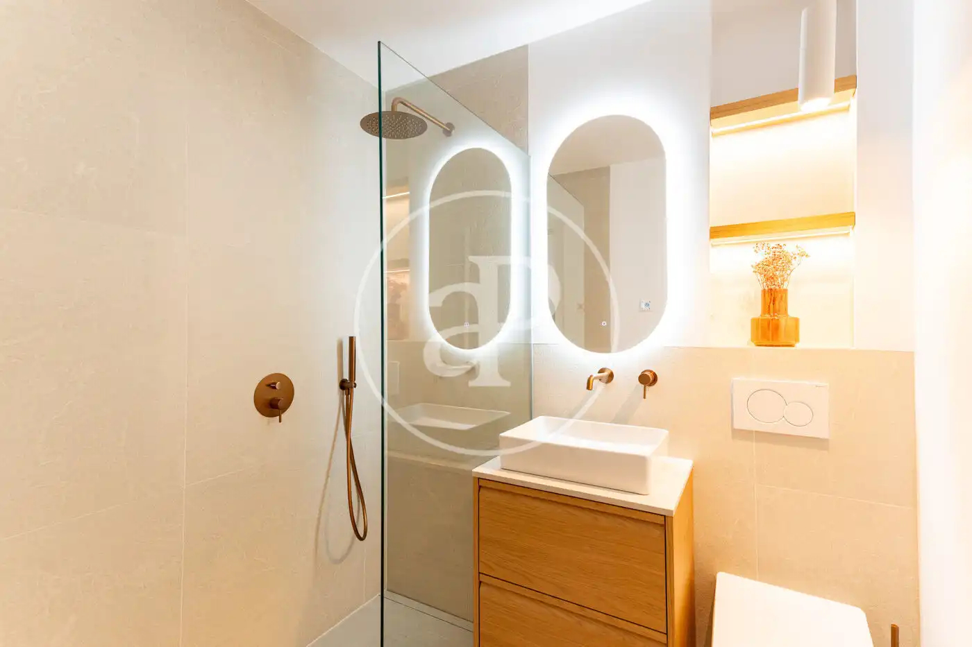 Badezimmer von Wohnung zum Verkauf in  Palma de Mallorca mit Klimaanlage, Heizung und Terrasse