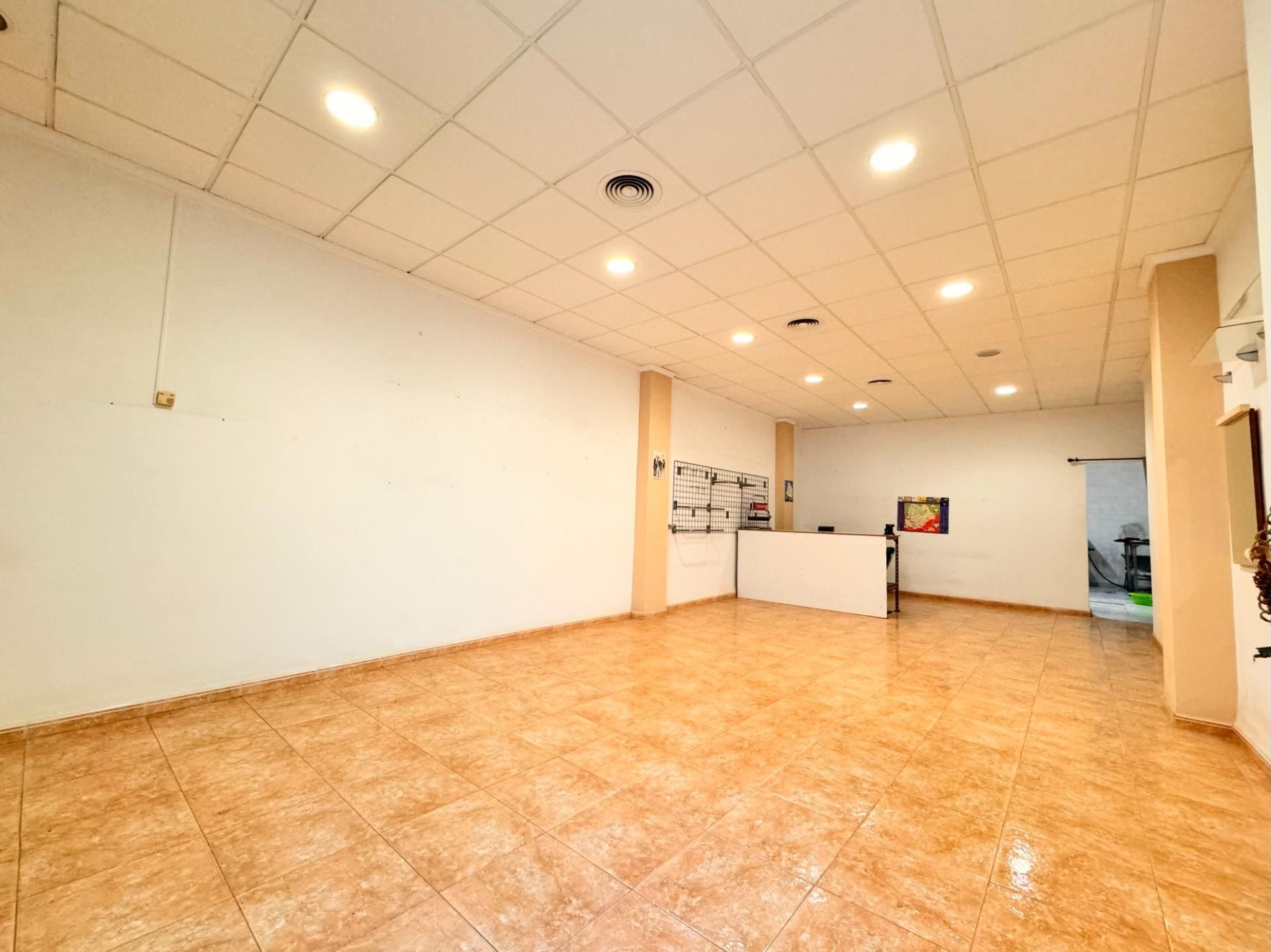 Local en venta en Elda con Aire acondicionado