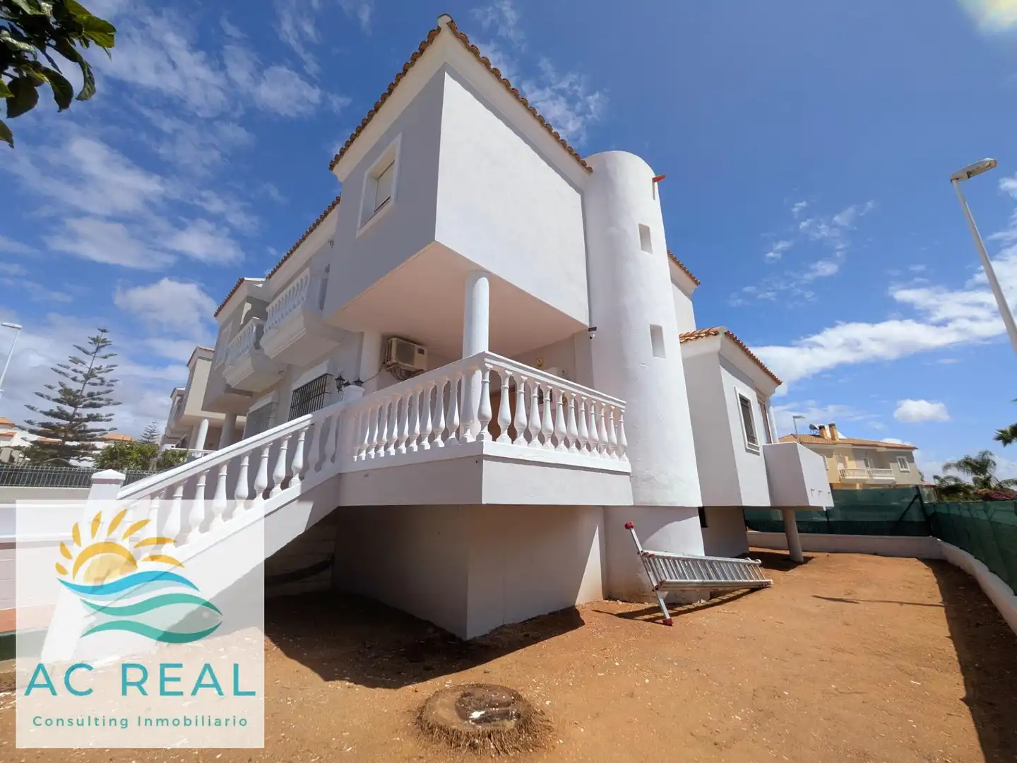 Vista exterior de Casa adosada en venta en Ayamonte con Aire acondicionado, Jardín privado y Terraza