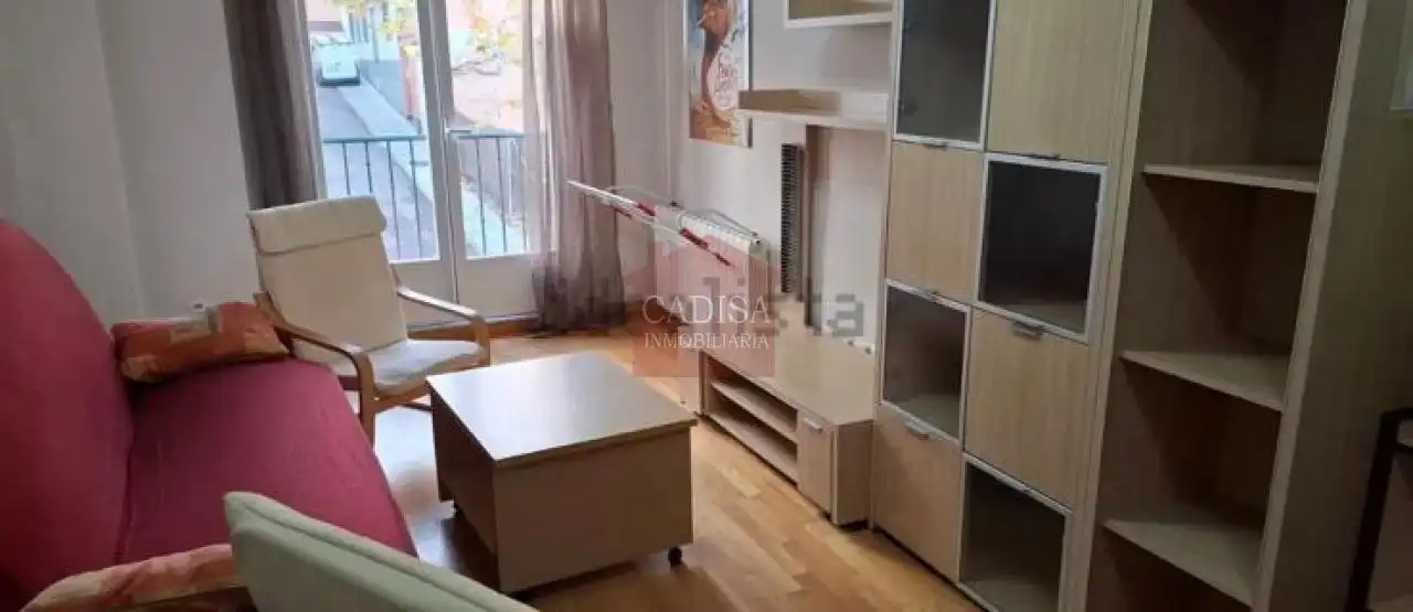 Sala de estar de Apartamento en venta en Salamanca con Calefacción, Amueblado y Balcón