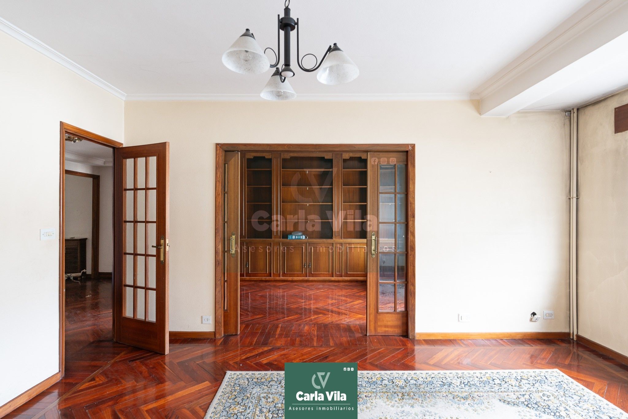 Sala d'estar de Pis en venda en Lugo Capital amb Calefacció, Parquet i Traster