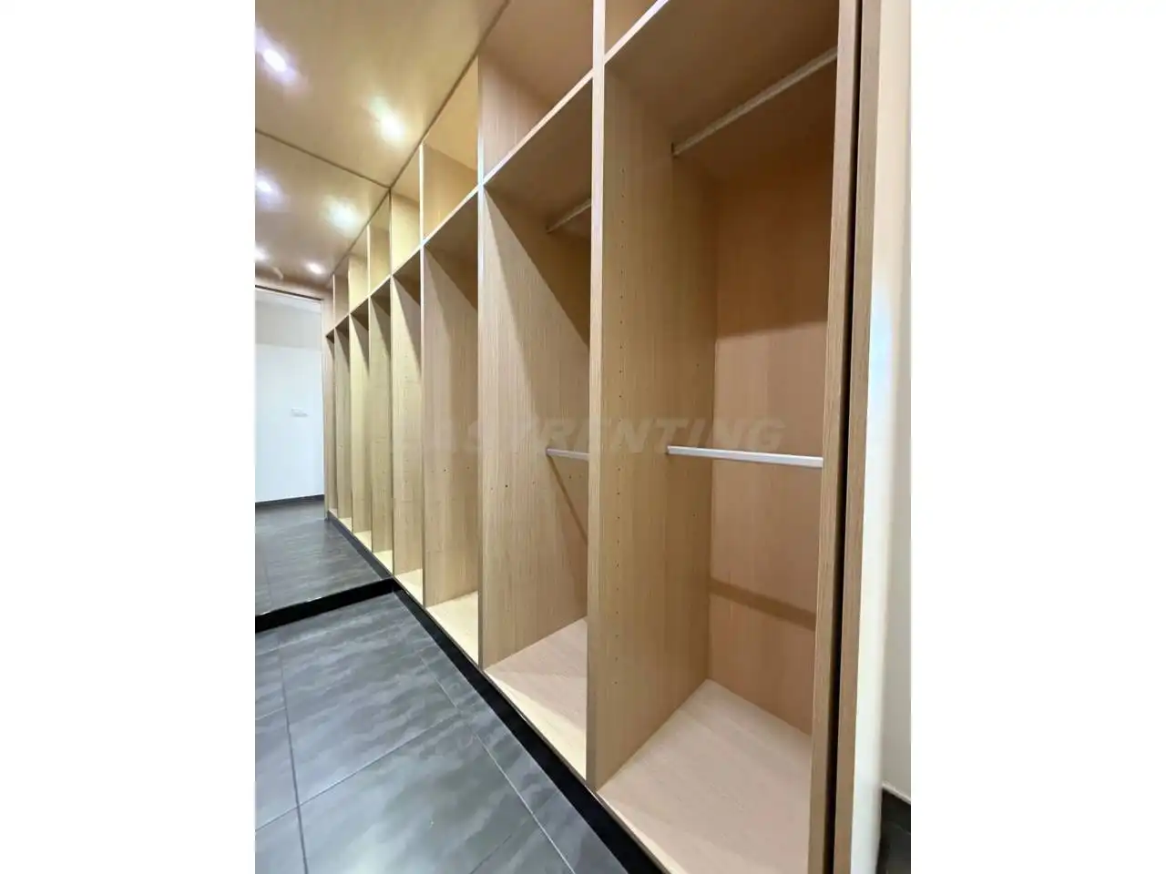 Piso en venta en La Línea de la Concepción con Terraza, Amueblado y Alarma