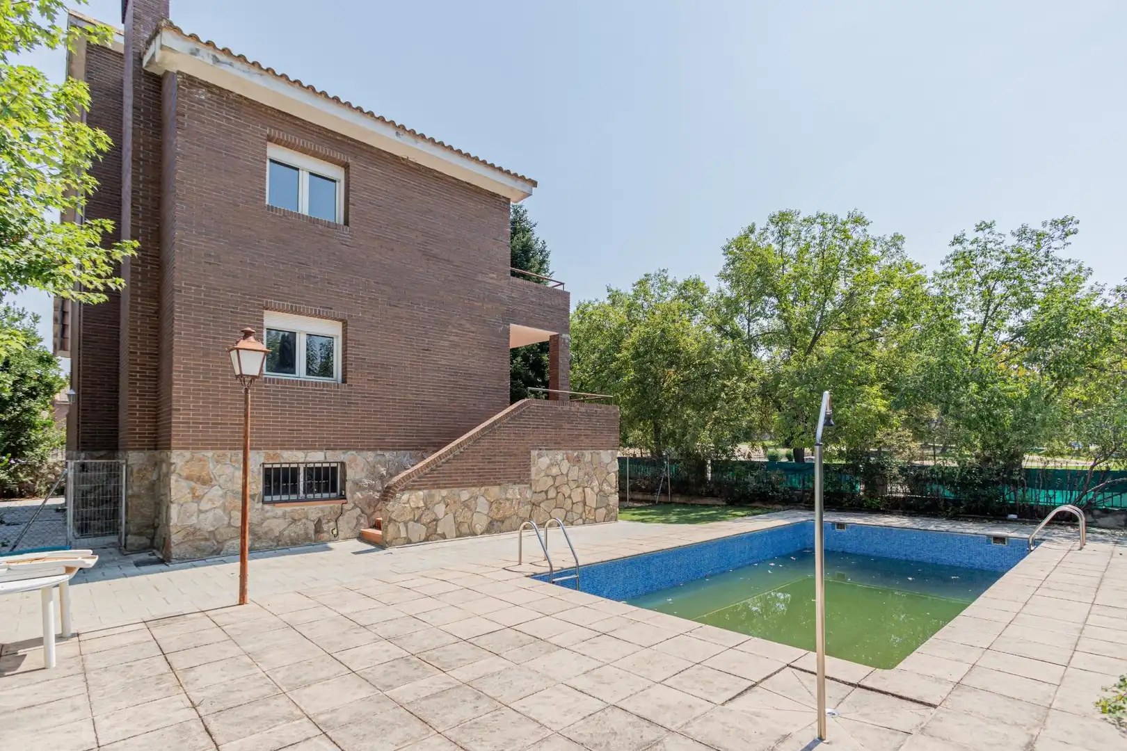 Piscina de Casa o chalet en venta en Colmenar Viejo con Calefacción, Jardín privado y Terraza