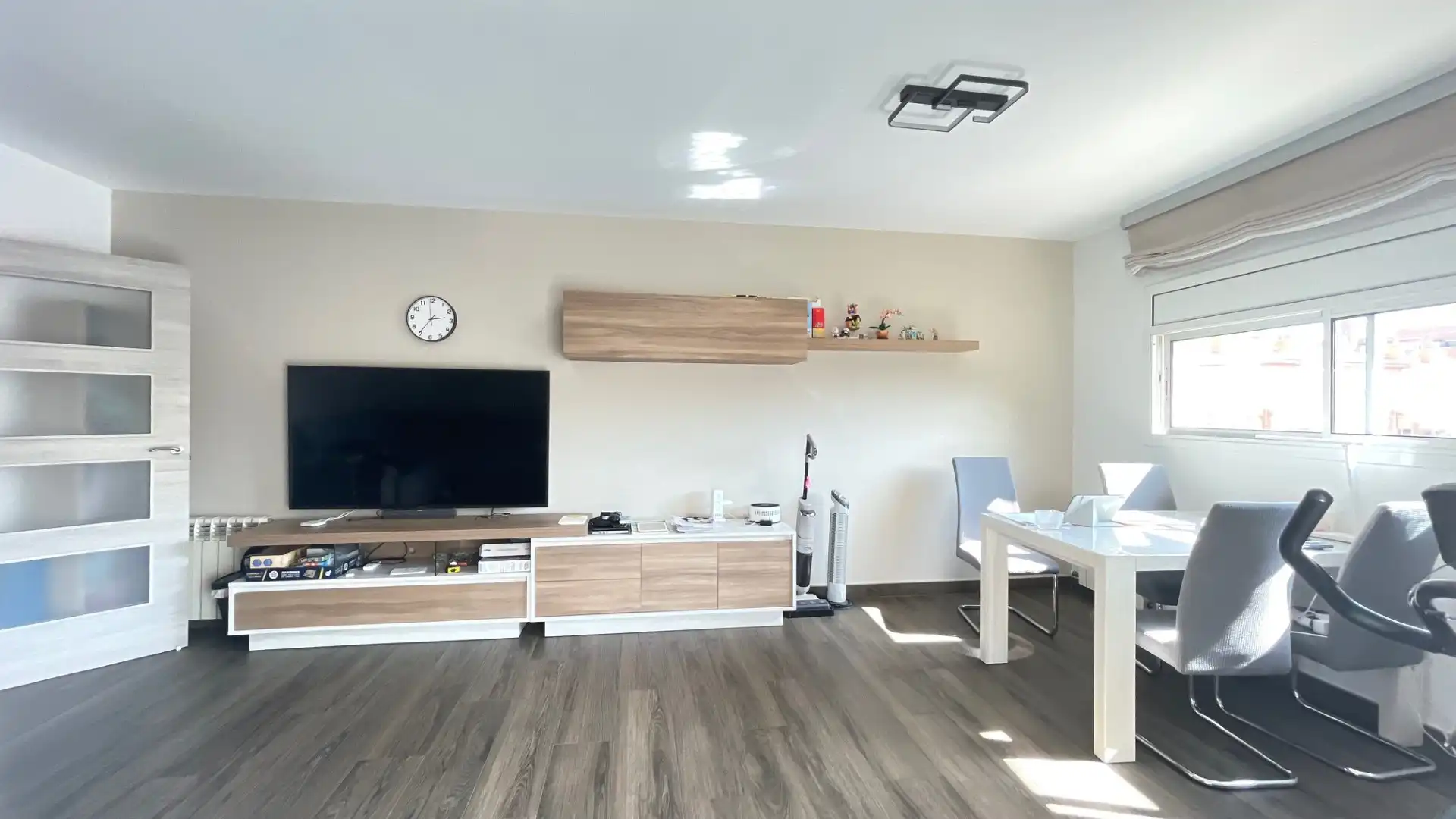Sala de estar de Piso en venta en El Prat de Llobregat con Aire acondicionado, Calefacción y Parquet